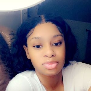 Meet your Posher, Symone